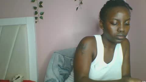 Snapshot of messyluna chatting on July 23, 2026, 9:40 am meggy and bree online show from July 23, 2026, 9:40 am
