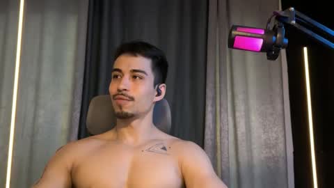 mettew22cm online show from December 1, 2025, 7:41 pm