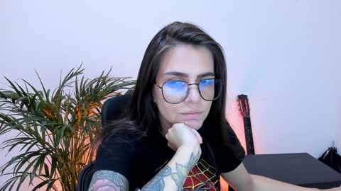 Meurif online show from February 7, 2025, 8:42 pm