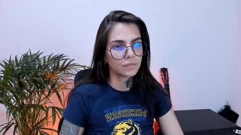 Meurif online show from February 21, 2025, 6:04 pm