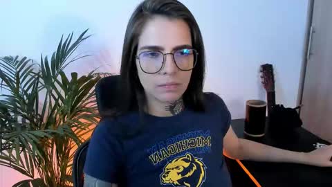 Meurif online show from November 3, 2025, 12:46 am