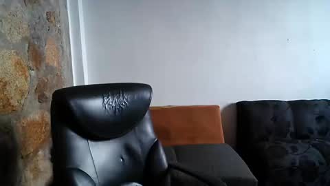 mexatre online show from October 19, 2025, 3:12 pm