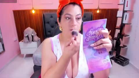 Snapshot of meylagia chatting on November 14, 2025, 3:05 am meylagia online show from November 14, 2025, 3:05 am