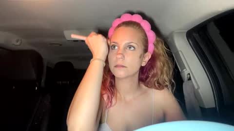 mezzy69 online show from March 1, 2025, 9:40 am