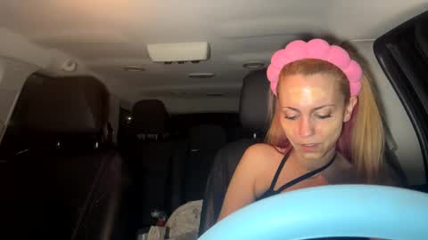 mezzy69 online show from March 6, 2025, 9:36 am