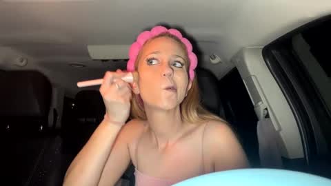 mezzy69 online show from March 9, 2025, 9:02 am