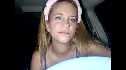 mezzy69 online show from September 21, 2025, 8:38 am