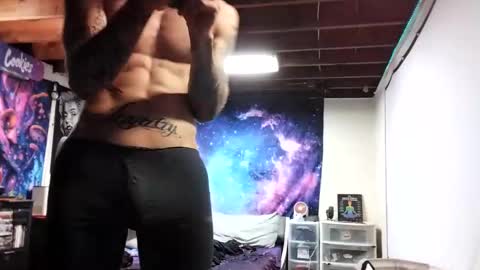 Snapshot of mfbadboii chatting on January 1, 2025, 6:37 am BadBoii online show from January 1, 2025, 6:37 am