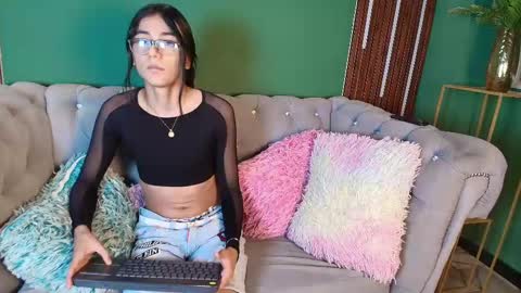 Mhia Kate online show from February 25, 2025, 1:06 pm