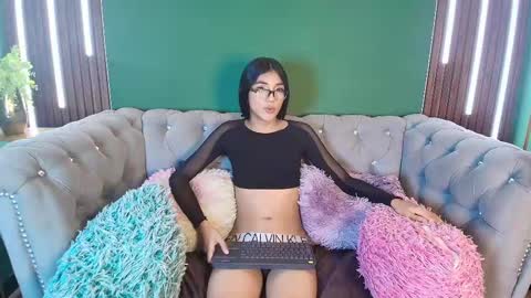 Mhia Kate online show from March 8, 2025, 2:51 pm