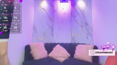 Mhia Kate online show from December 19, 2025, 12:12 pm