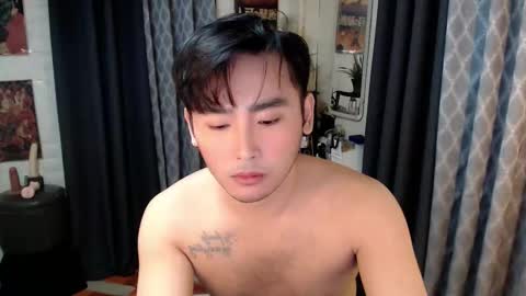Snapshot of mhikael chatting on September 15, 2025, 6:52 pm Mhikael online show from September 15, 2025, 6:52 pm