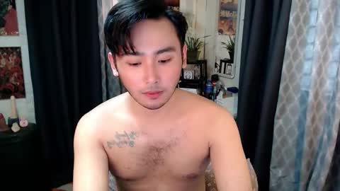 Snapshot of mhikael chatting on September 17, 2025, 2:57 am Mhikael online show from September 17, 2025, 2:57 am