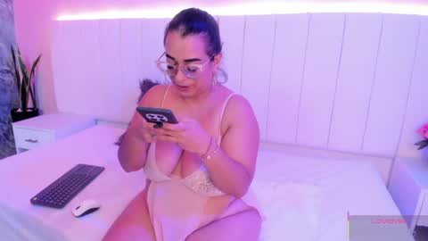 Snapshot of mhonikbelucci chatting on May 7, 2026, 1:44 am MHONIK BELUCI online show from May 7, 2026, 1:44 am