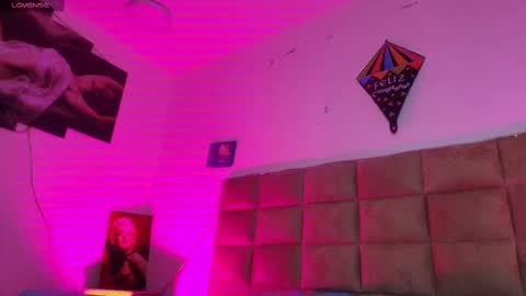 Emi online show from October 9, 2025, 7:23 pm