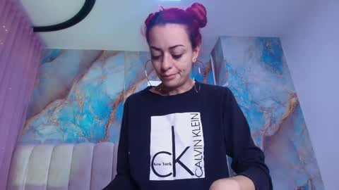 Emi online show from February 15, 2026, 7:21 pm