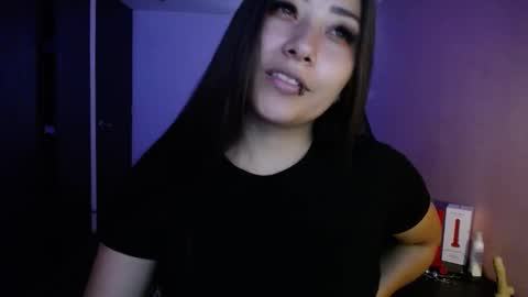 Mia zoe online show from February 21, 2025, 7:43 pm