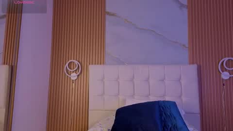 Snapshot of mia_2406_ chatting on December 2, 2025, 1:11 am mia online show from December 2, 2025, 1:11 am