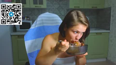 Mia online show from June 26, 2026, 9:52 pm