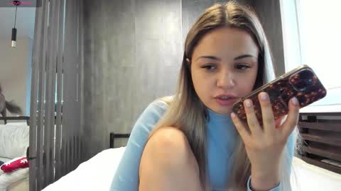 Snapshot of mia___mur chatting on February 18, 2026, 4:52 am Mia online show from February 18, 2026, 4:52 am