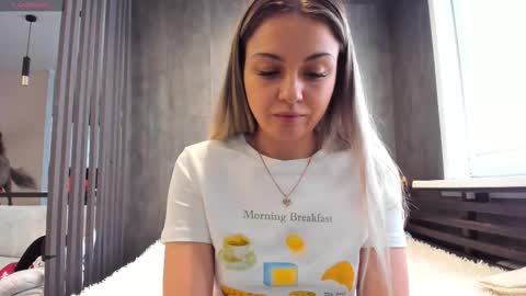 Snapshot of mia___mur chatting on March 8, 2026, 3:21 am Mia online show from March 8, 2026, 3:21 am