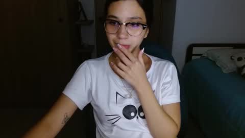 Mia online show from February 18, 2026, 6:31 am