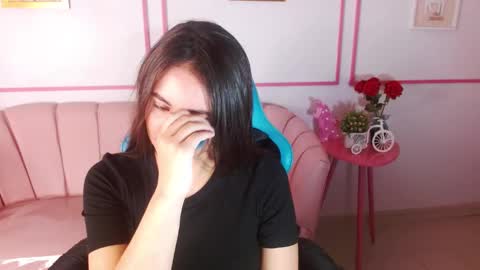 Mia  online show from March 1, 2025, 4:22 pm