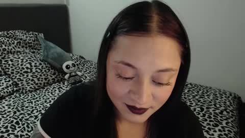 mia online show from January 9, 2025, 1:18 am