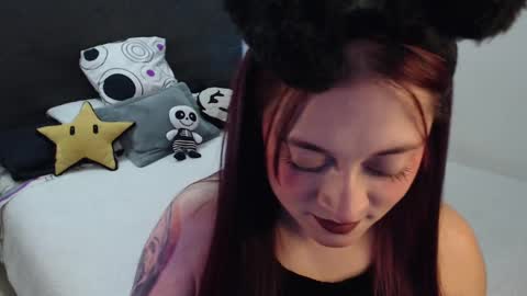 mia online show from September 11, 2025, 12:22 am