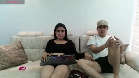 Snapshot of mia_and_eros chatting on October 17, 2025, 7:49 pm MIA AND EROS online show from October 17, 2025, 7:49 pm