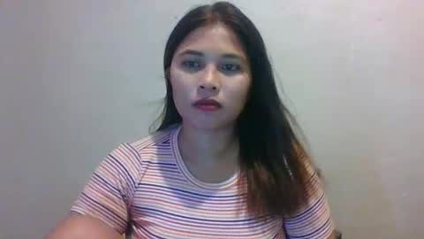 mia_bella04 online show from November 1, 2025, 2:13 am