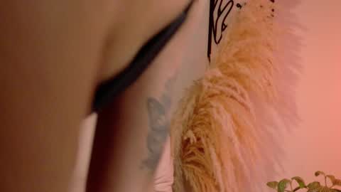 Mia Benett  online show from March 12, 2026, 1:39 pm