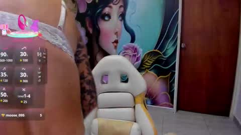 Snapshot of mia_bigtits_17 chatting on November 12, 2025, 8:41 pm Mia online show from November 12, 2025, 8:41 pm