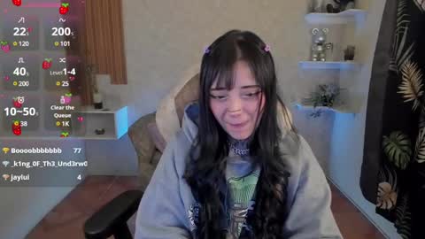 Snapshot of mia_cat05 chatting on January 10, 2025, 8:51 am Mia online show from January 10, 2025, 8:51 am