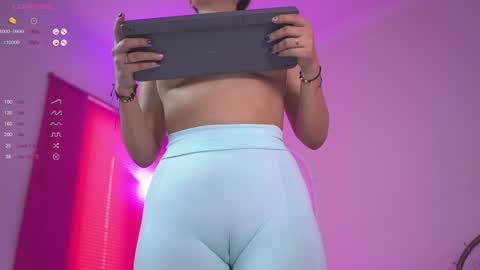 Anna online show from January 28, 2025, 7:53 pm