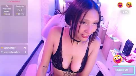 Snapshot of mia_collens_ chatting on February 14, 2025, 3:43 am MIA online show from February 14, 2025, 3:43 am