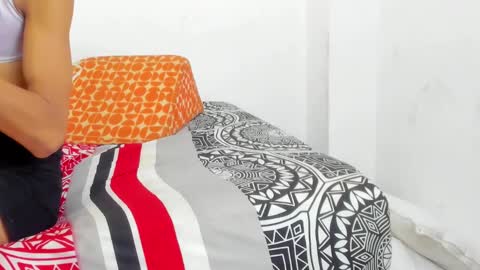 Mia Conde online show from February 4, 2025, 1:06 pm