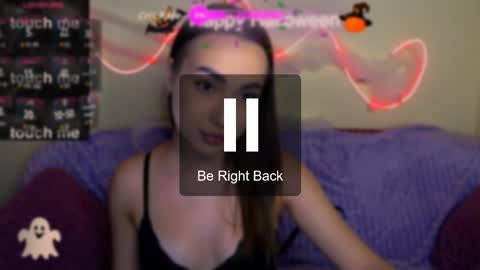 mia_cutie77 online show from October 31, 2025, 10:38 am