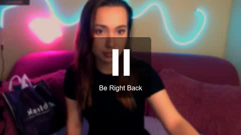 mia_cutie77 online show from November 21, 2025, 10:36 am