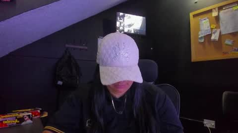 Mia daniela  online show from September 21, 2025, 2:51 pm