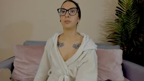 Snapshot of mia_daniellshot chatting on June 5, 2026, 11:38 am Sarah Luna online show from June 5, 2026, 11:38 am