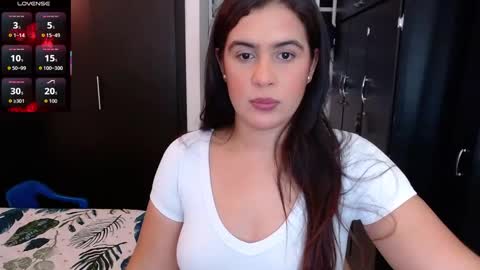 Mia online show from October 21, 2025, 2:34 am