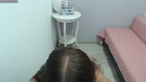 Mia online show from January 18, 2025, 1:18 pm