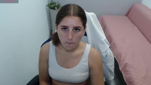 Mia online show from January 19, 2026, 1:59 pm