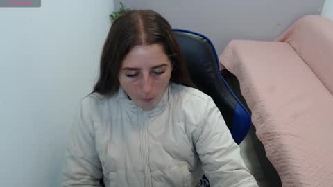 Mia online show from February 9, 2026, 1:59 pm