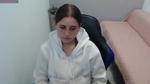 Mia online show from February 11, 2026, 1:27 pm