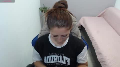 Mia online show from March 3, 2026, 1:39 pm