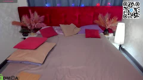 mia_e1fie online show from April 19, 2026, 10:56 pm