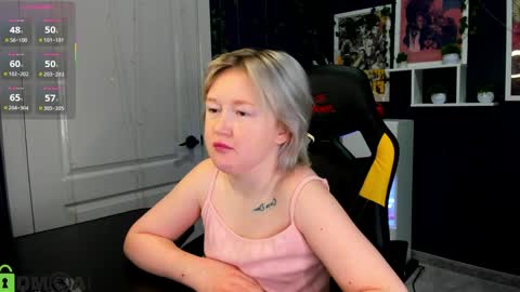 Mia online show from June 5, 2026, 2:51 am