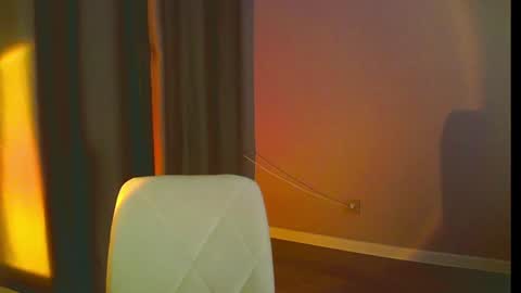 Snapshot of mia_fleur_ chatting on January 23, 2025, 5:10 pm Mia online show from January 23, 2025, 5:10 pm